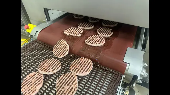 HiTec Belt Grill burgers